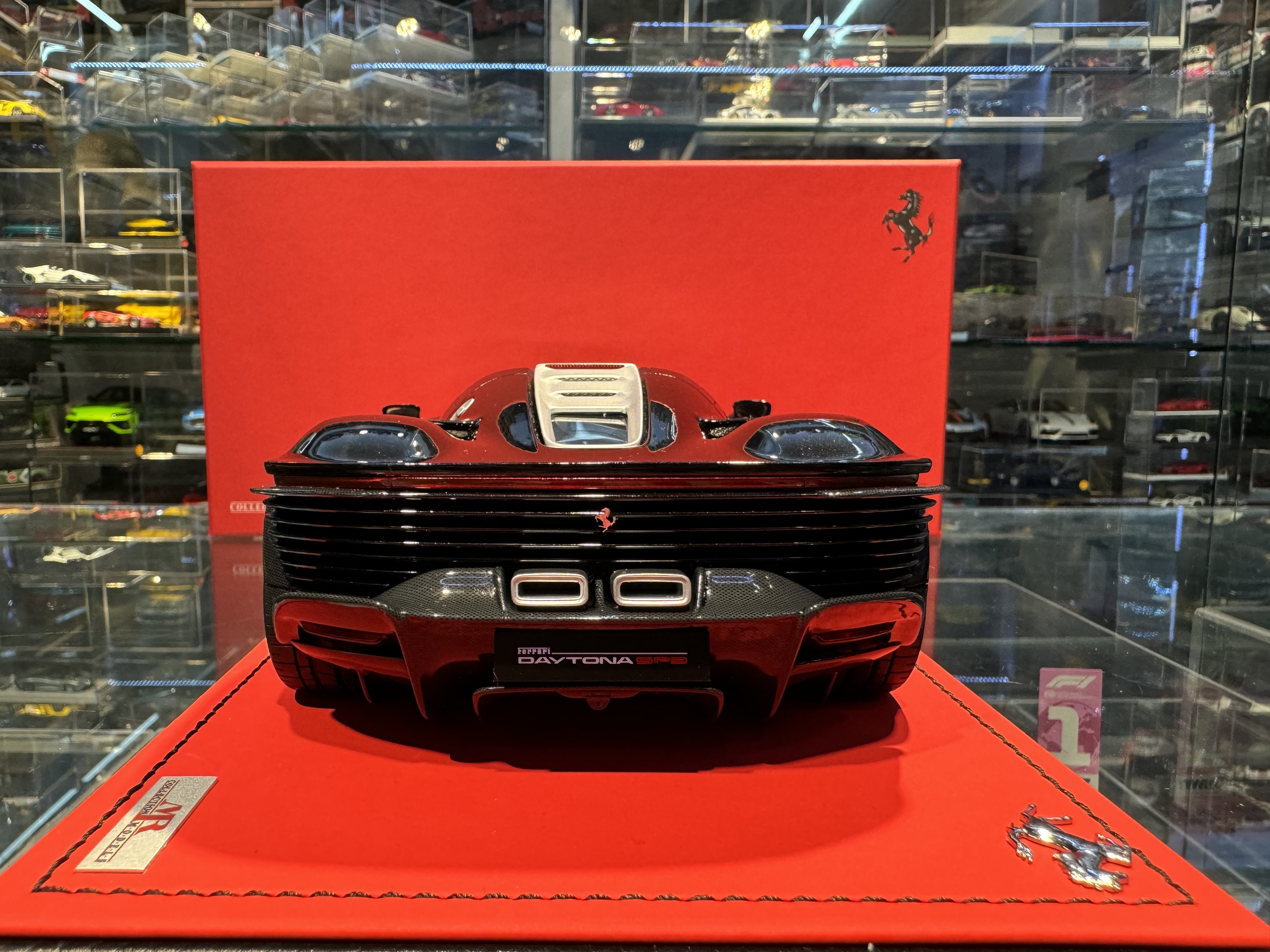 MR FE036F Ferrari Daytona SP3 Nero Daytona 1/18 (Resin)