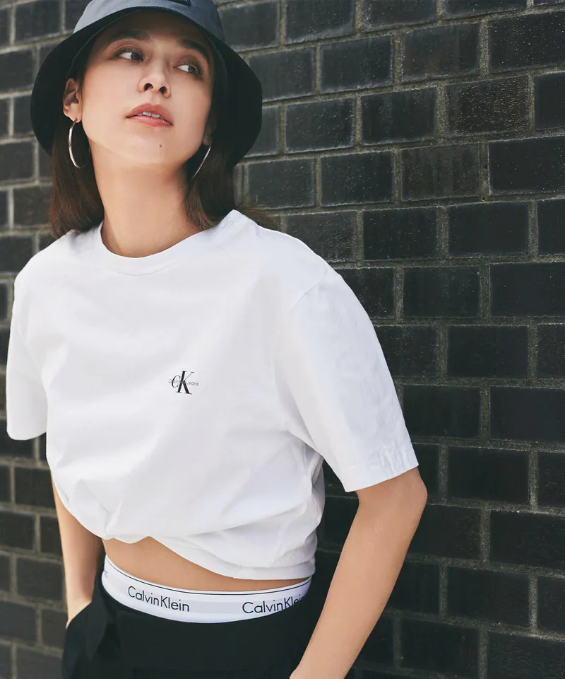 Calvin Klein Jeans 女裝款 經典 CK Logo Tee ( 黑+白 兩件裝! )