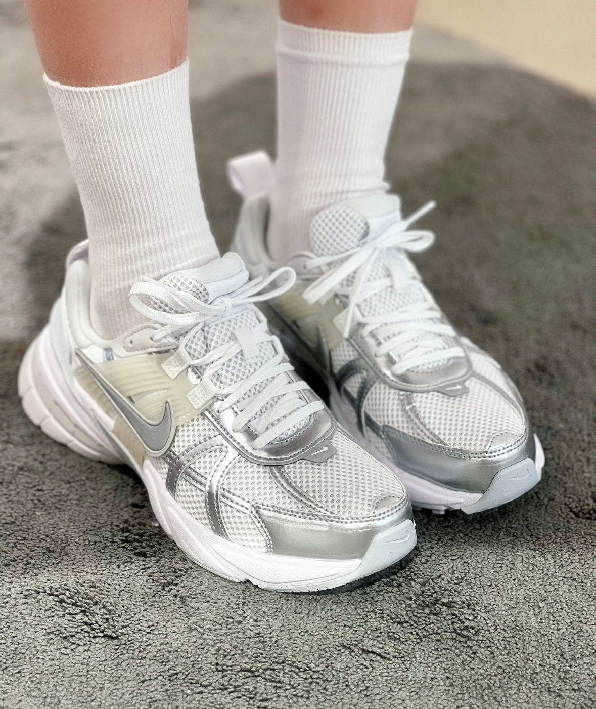 Nike V2K Run 透明銀 白灰 復古 老爹鞋 慢跑鞋 FD0736-104/預購