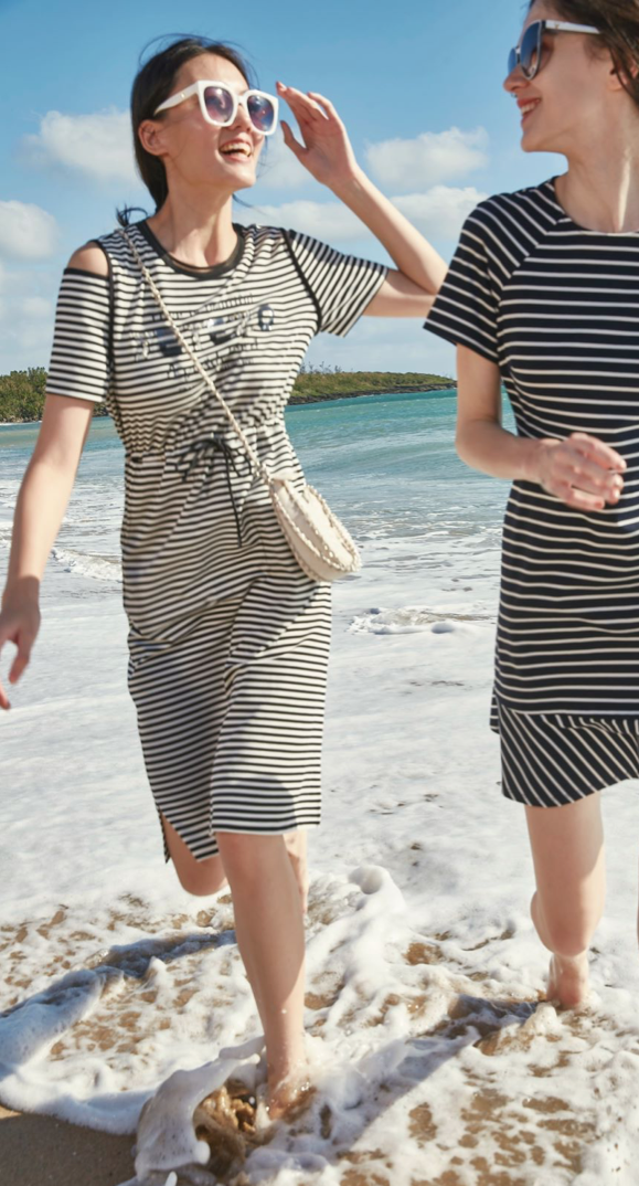 BD10303E1 細條紋裸肩H型長洋