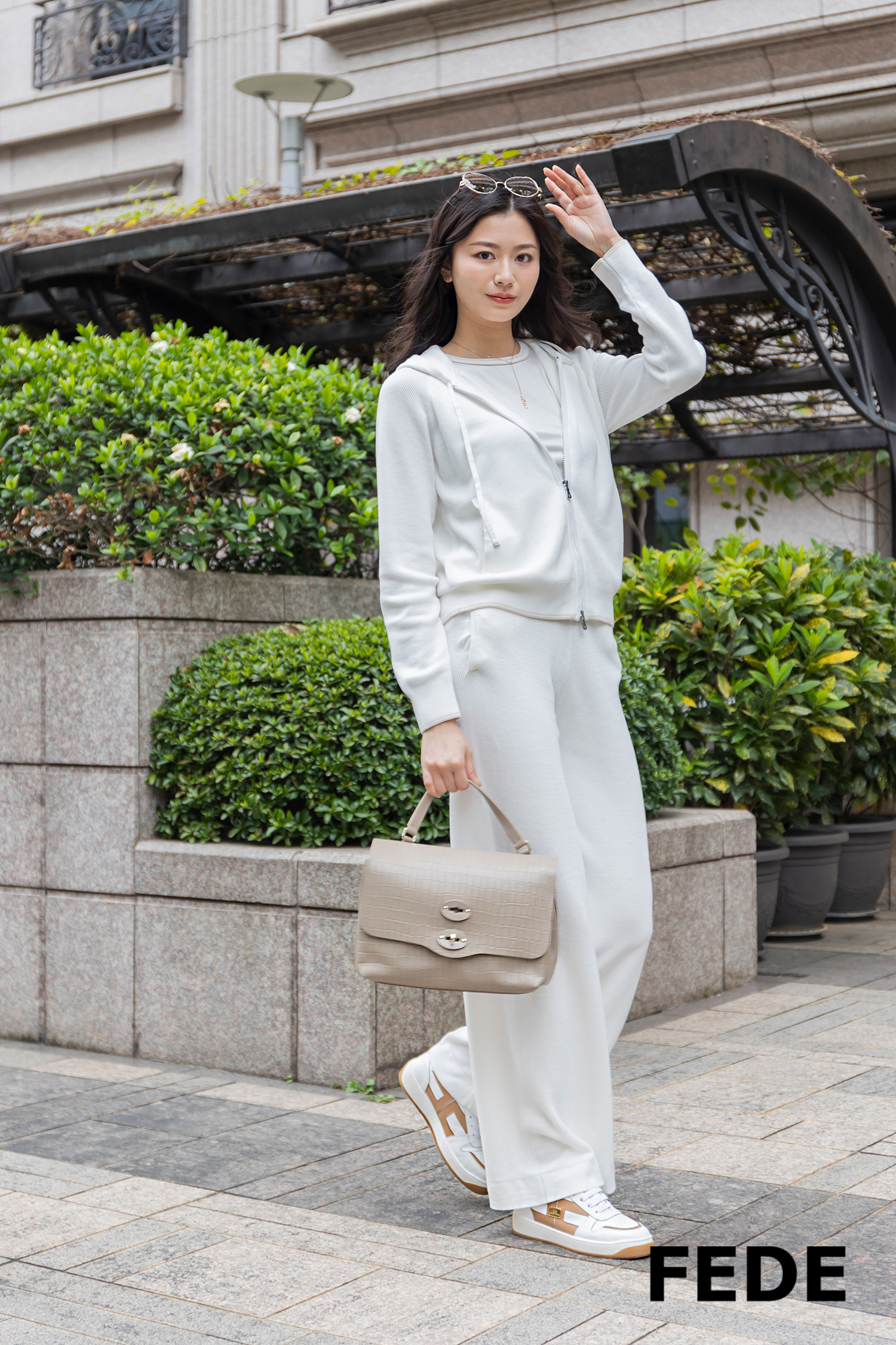 Eleventy 連帽運動外套