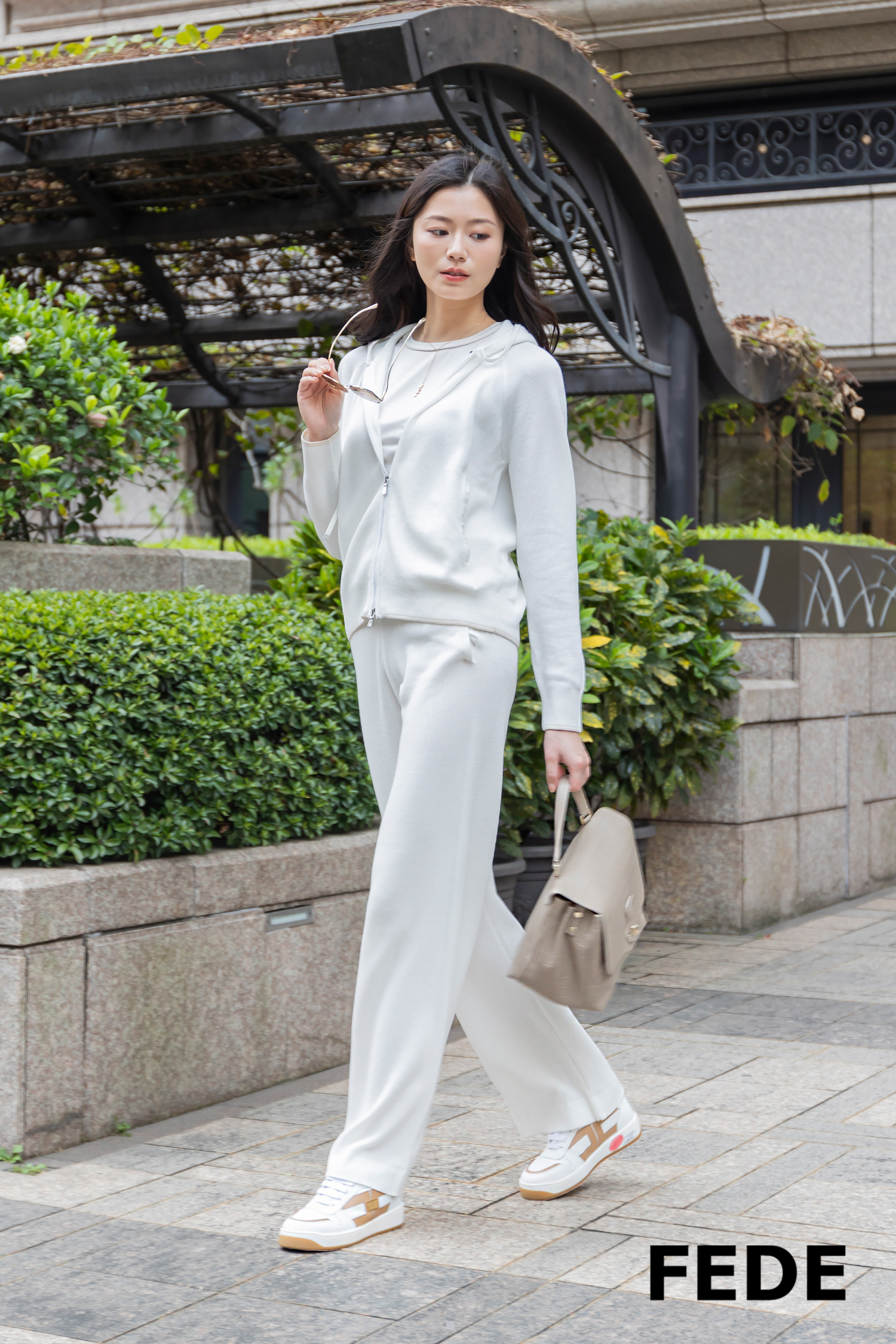 Eleventy 連帽運動外套