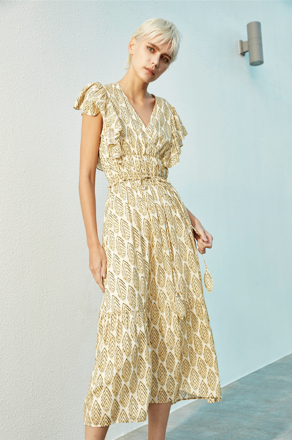 BD10057E1 浮雕花園金棕櫚V領荷葉袖收腰中長洋