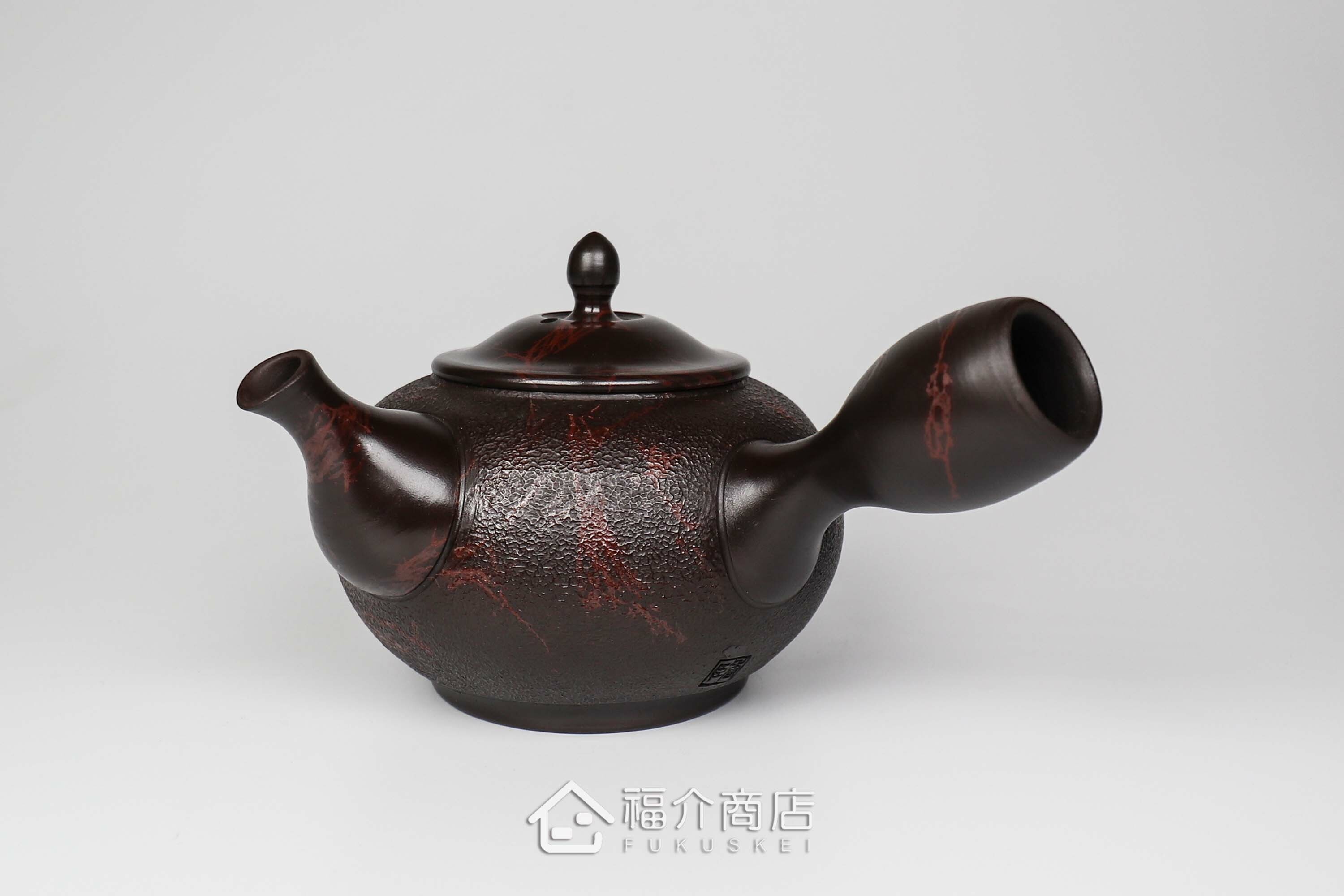 泡茶用的日本陶瓷茶壺