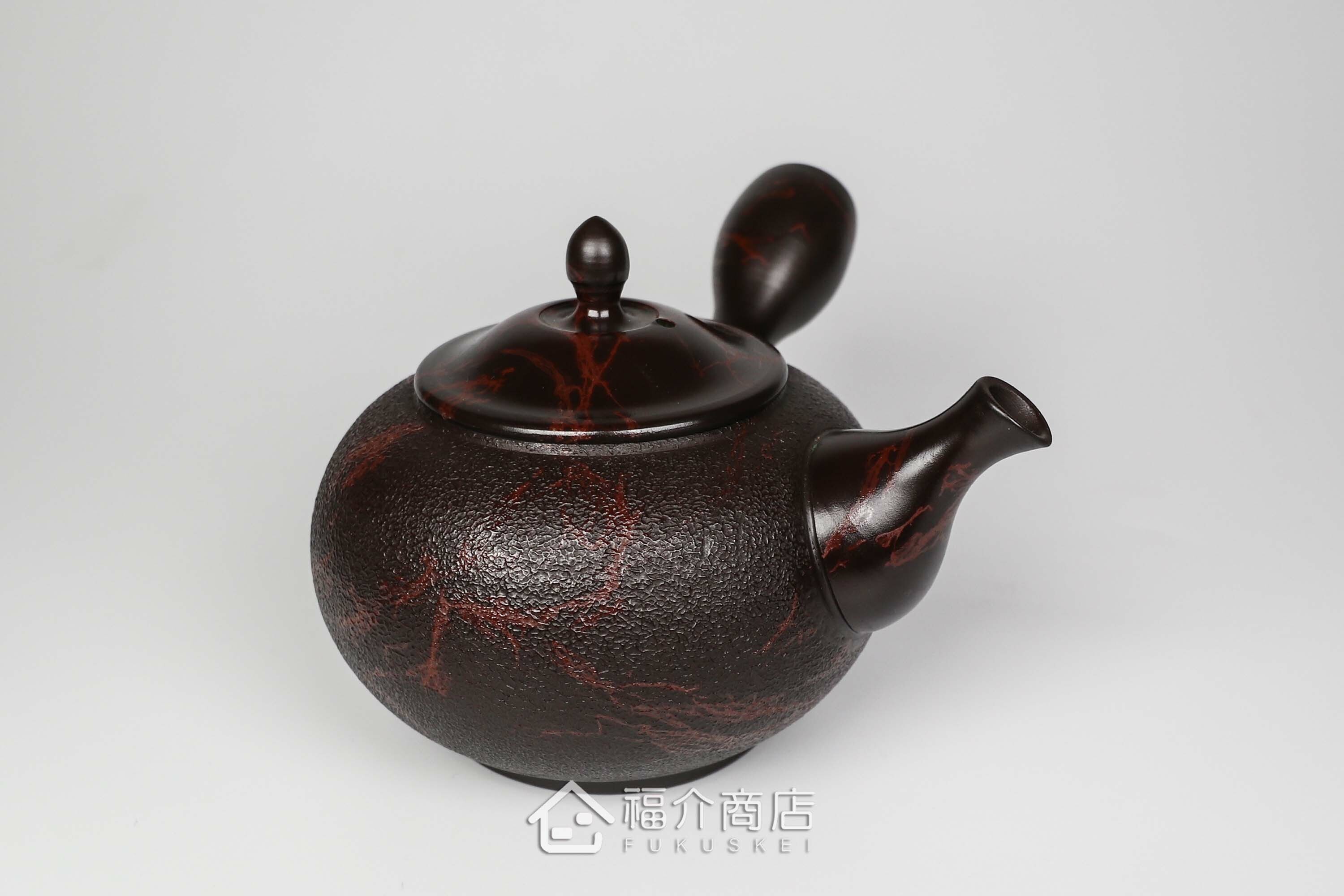 泡茶用的日本陶瓷茶壺