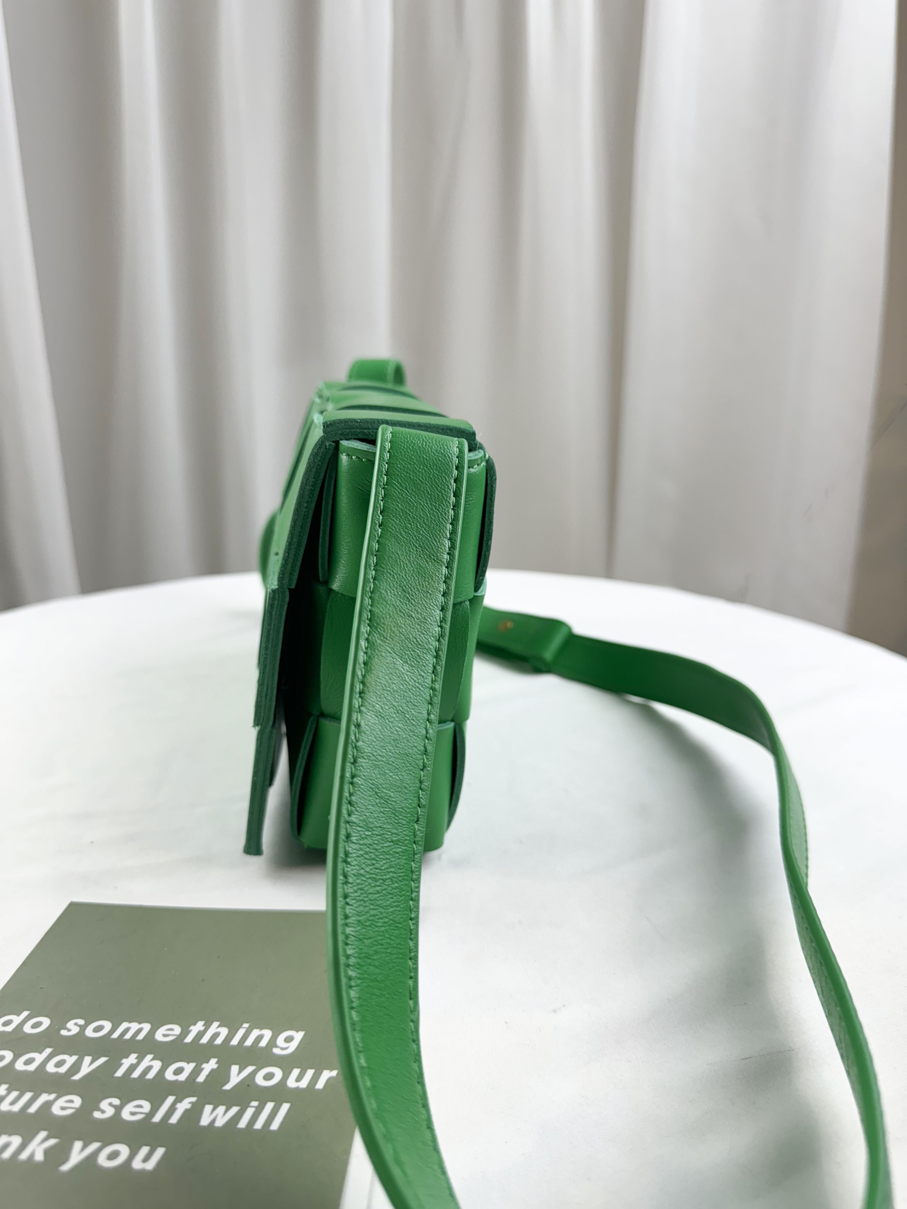 草地綠 寬編織真皮牛皮側背包 #SM-2975