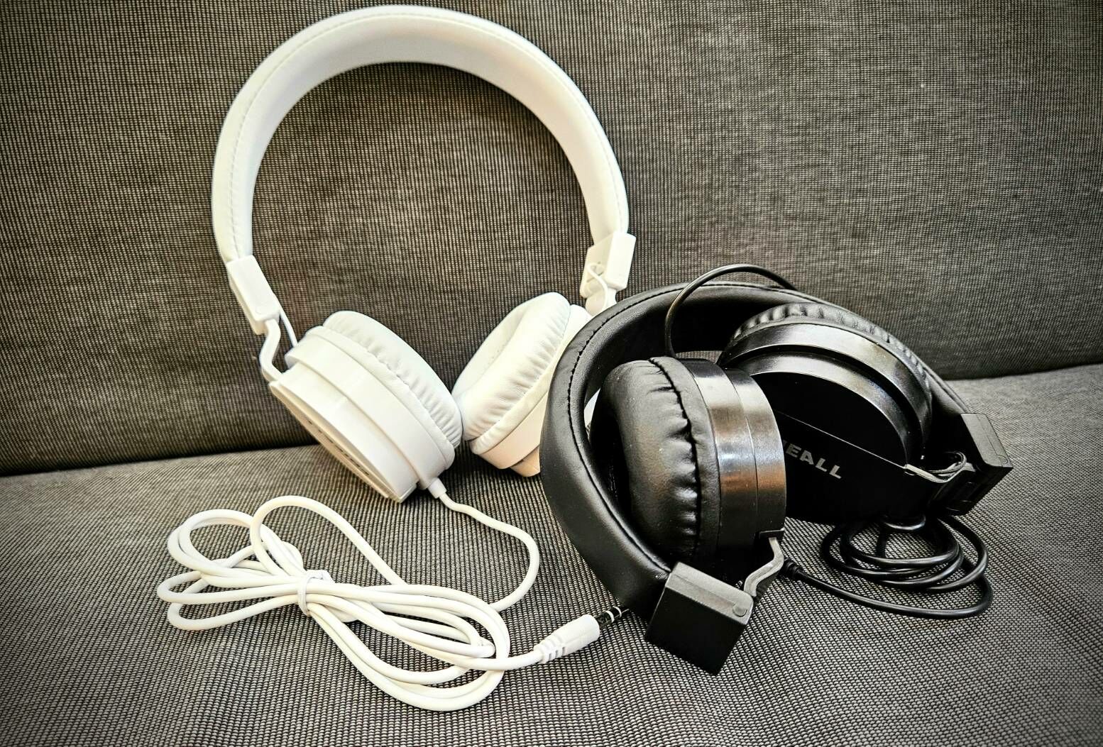 FNIEALL 折疊收納 耳罩式耳機 3.5mm 立體聲 黑色/白色