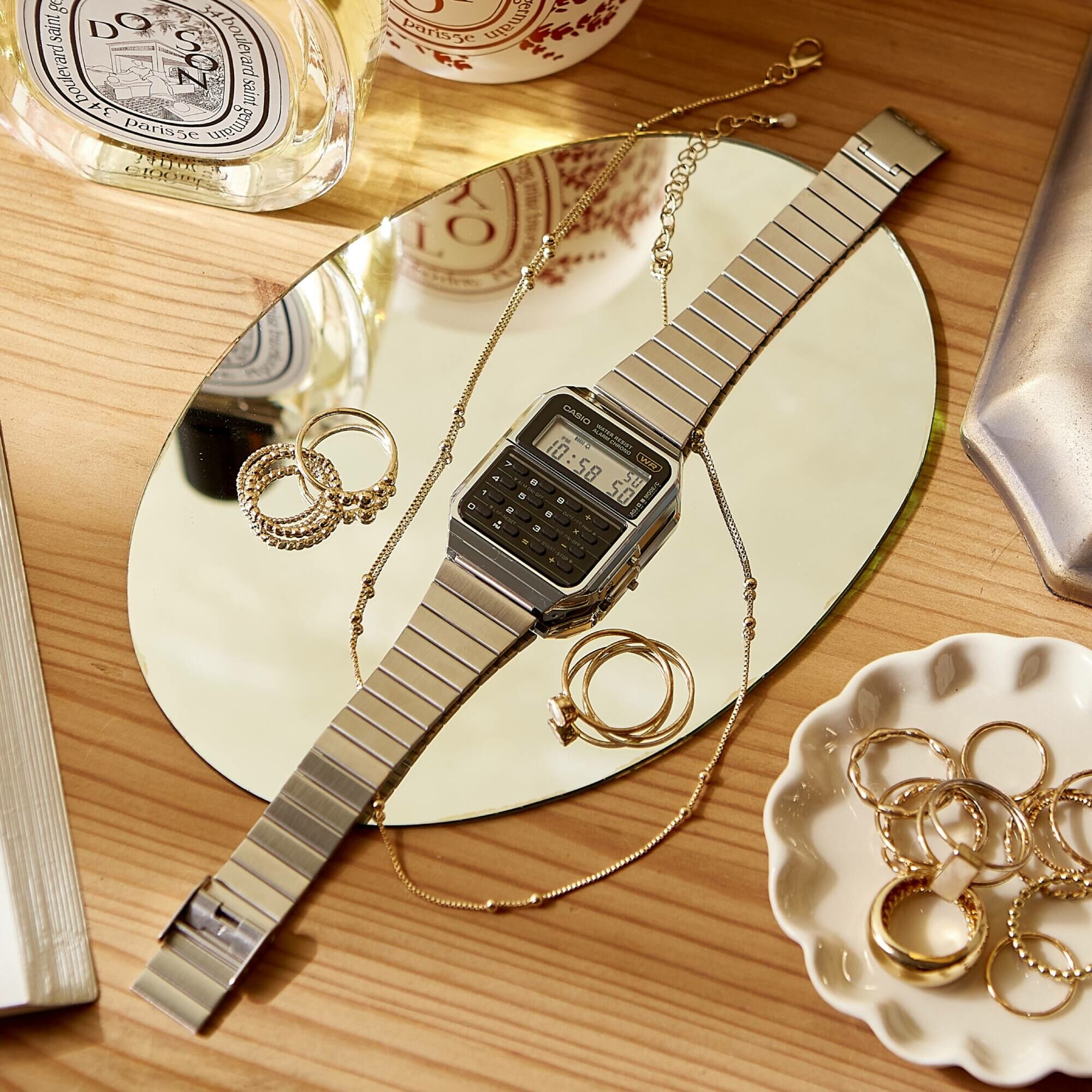 萬年鐘錶 - CASIO  卡西歐 VINTAGE 復古金屬風格計算機電子男錶 CA-500WE-1A  錶徑 : 34.4MM