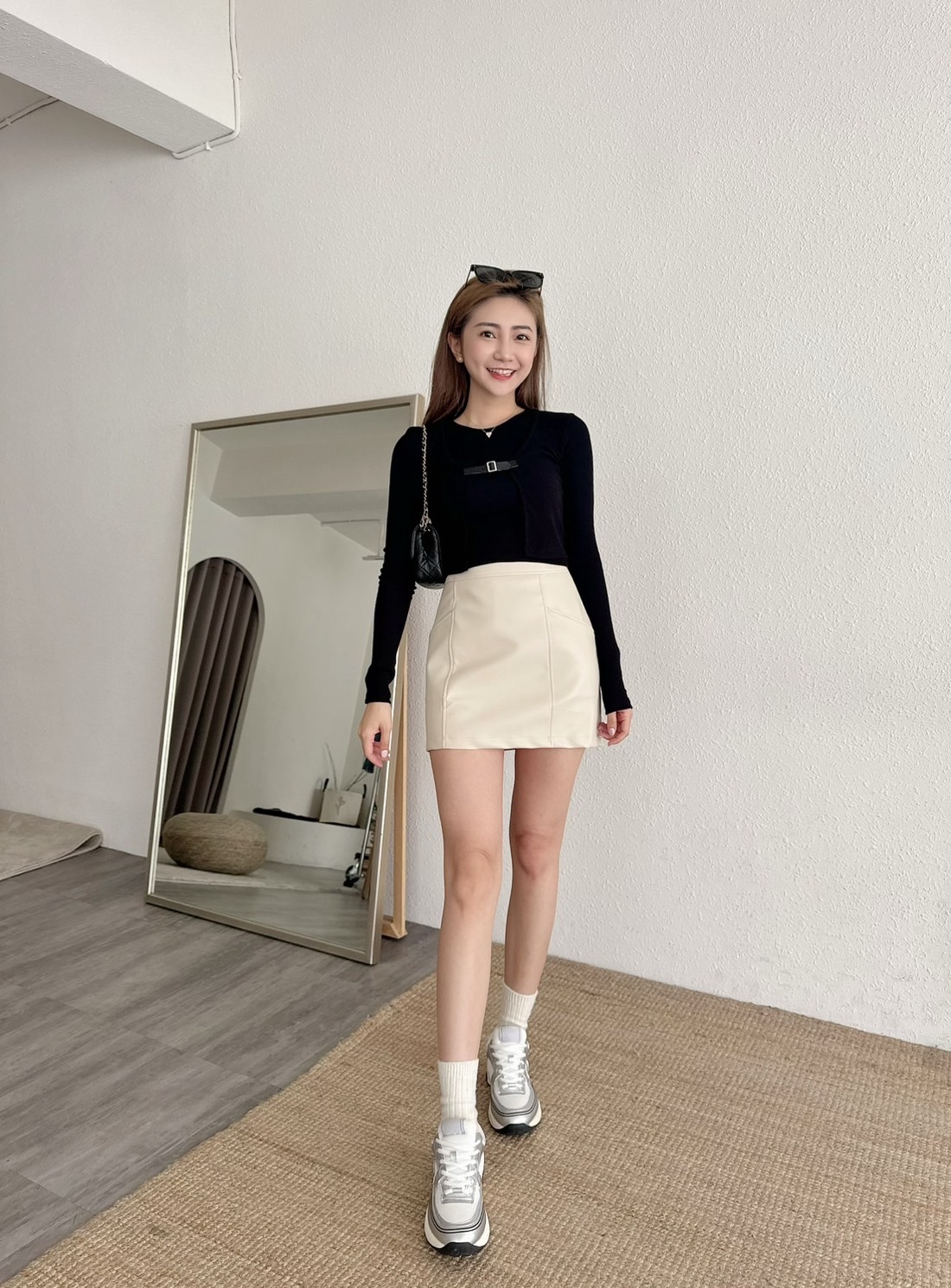 ［預購］🔥03.27春夏新品］💥跩跩歐膩家］🇰🇷正韓薄螺紋棉削尖背心+皮帶小外套兩件式套裝（黑色/兩色）