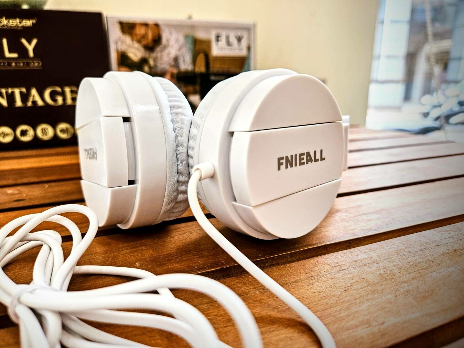 FNIEALL FNIEALL 折疊收納 耳罩式耳機 3.5mm 立體聲 黑色/白色 第 3 張圖片｜三峽錄音 / 音響