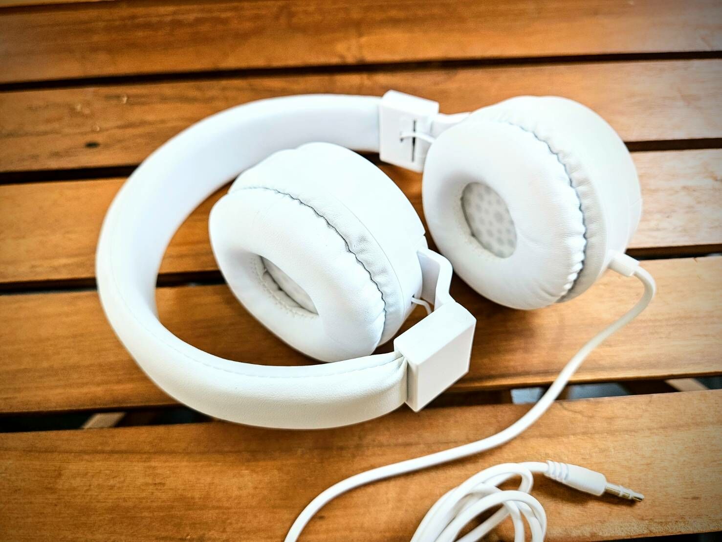 FNIEALL FNIEALL 折疊收納 耳罩式耳機 3.5mm 立體聲 黑色/白色 第 6 張圖片｜三峽錄音 / 音響