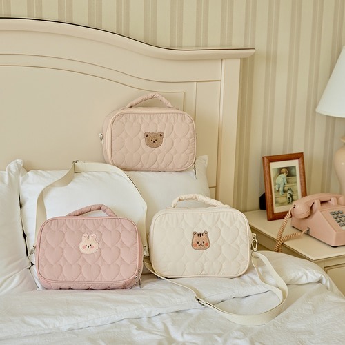 (追加開放🎉僅開放1天⚡)DOTFRIENDS愛心絎縫系列-精緻旅行收納包(附贈肩帶)