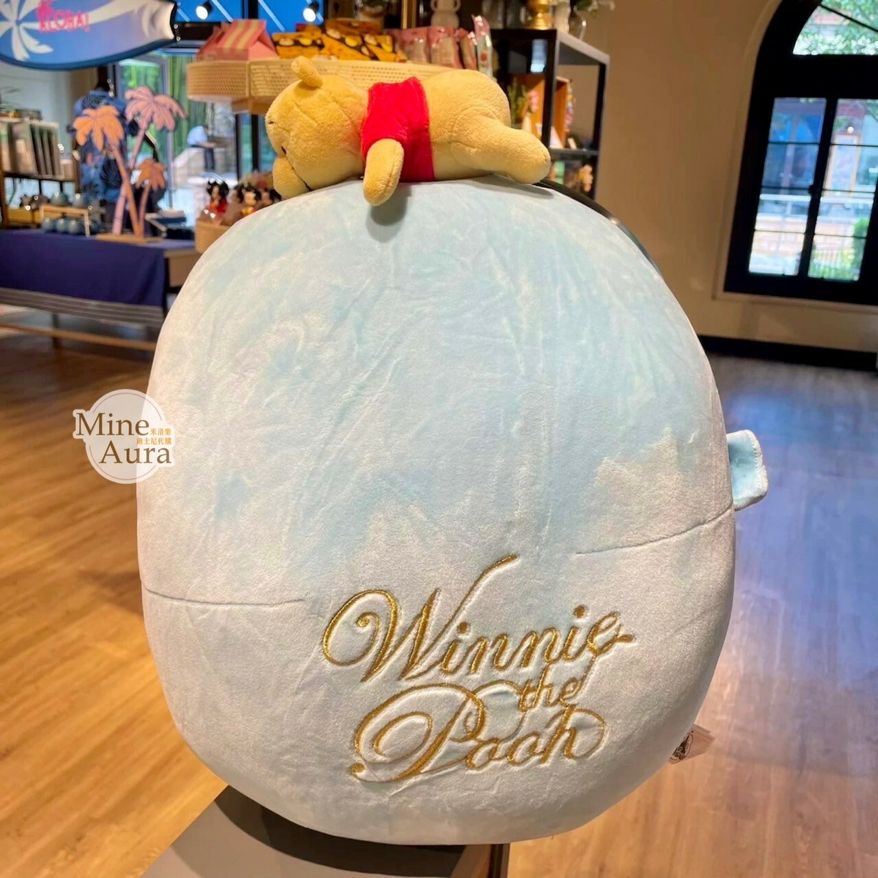 (限時特價) 噗噗 小熊維尼 Winnie the Pooh 趴趴 趴姿 藍色氣球 抱枕 靠墊 -上海迪士尼樂園