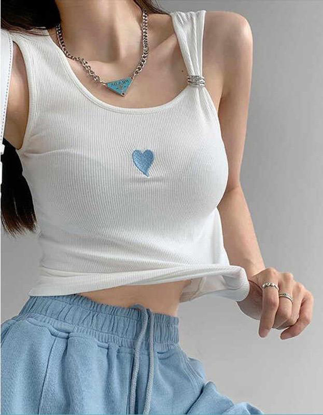 愛心刺繡抓皺吊帶背心-兩色