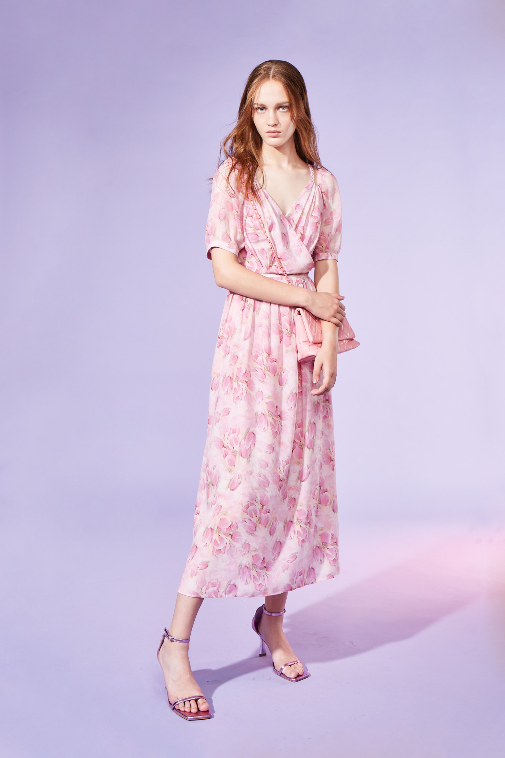 BD10009E1 珍珠玫瑰粉復古V領洋裝