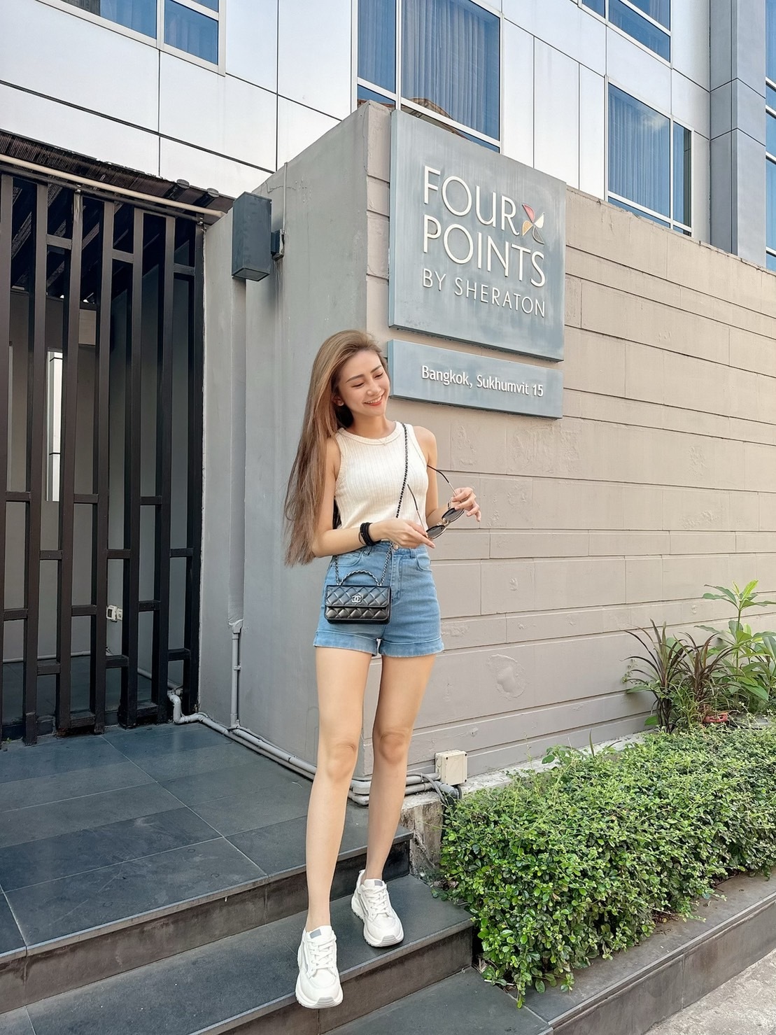 ［預購］🔥03.27春夏新品］💥私訊爆炸款］韓版高腰超彈提臀牛仔短褲（牛仔藍/25-30腰）