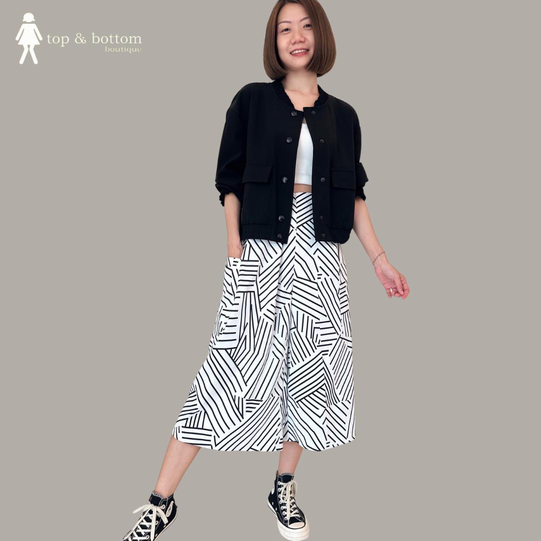 3 QUARTER SOLID GEOMETRIC PRINT PANT