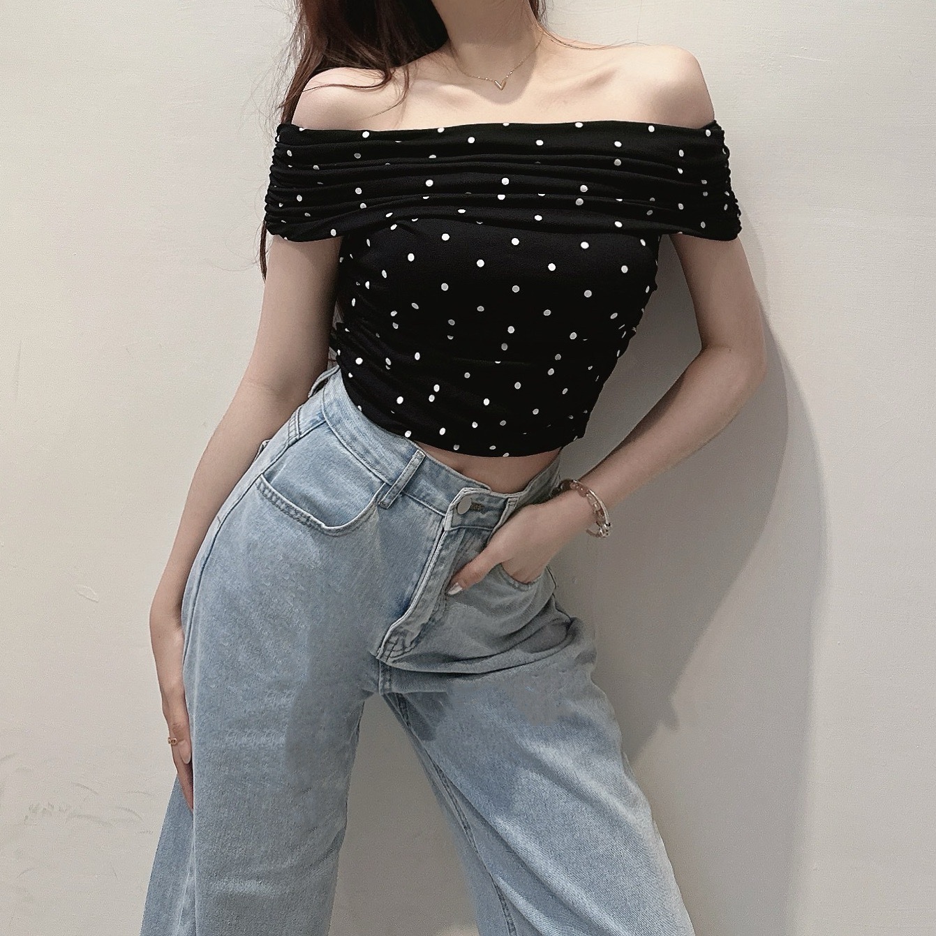 點點一字抓皺上衣/三色