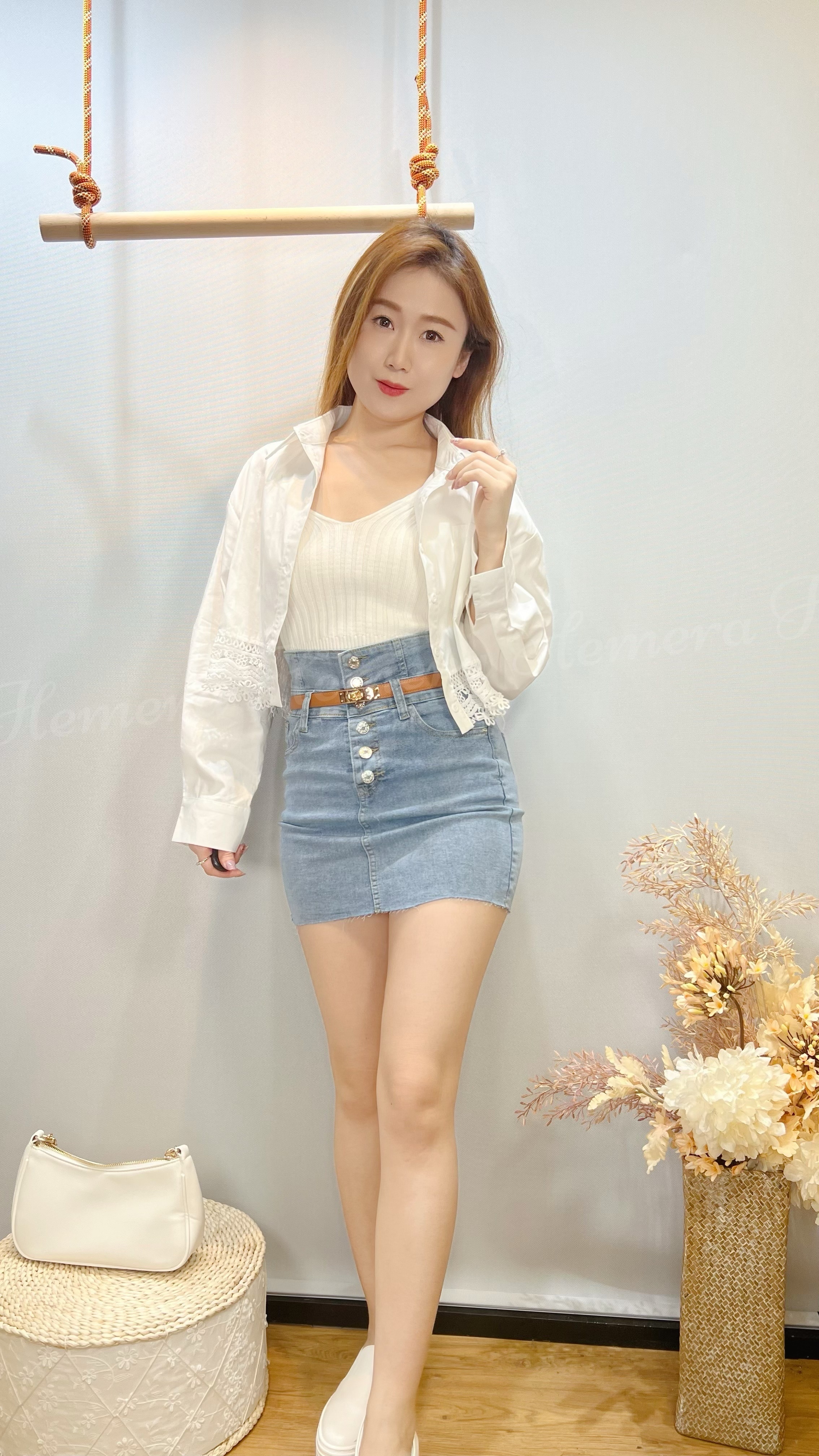 SK24W0344 簡約易襯高腰大彈性牛仔裙