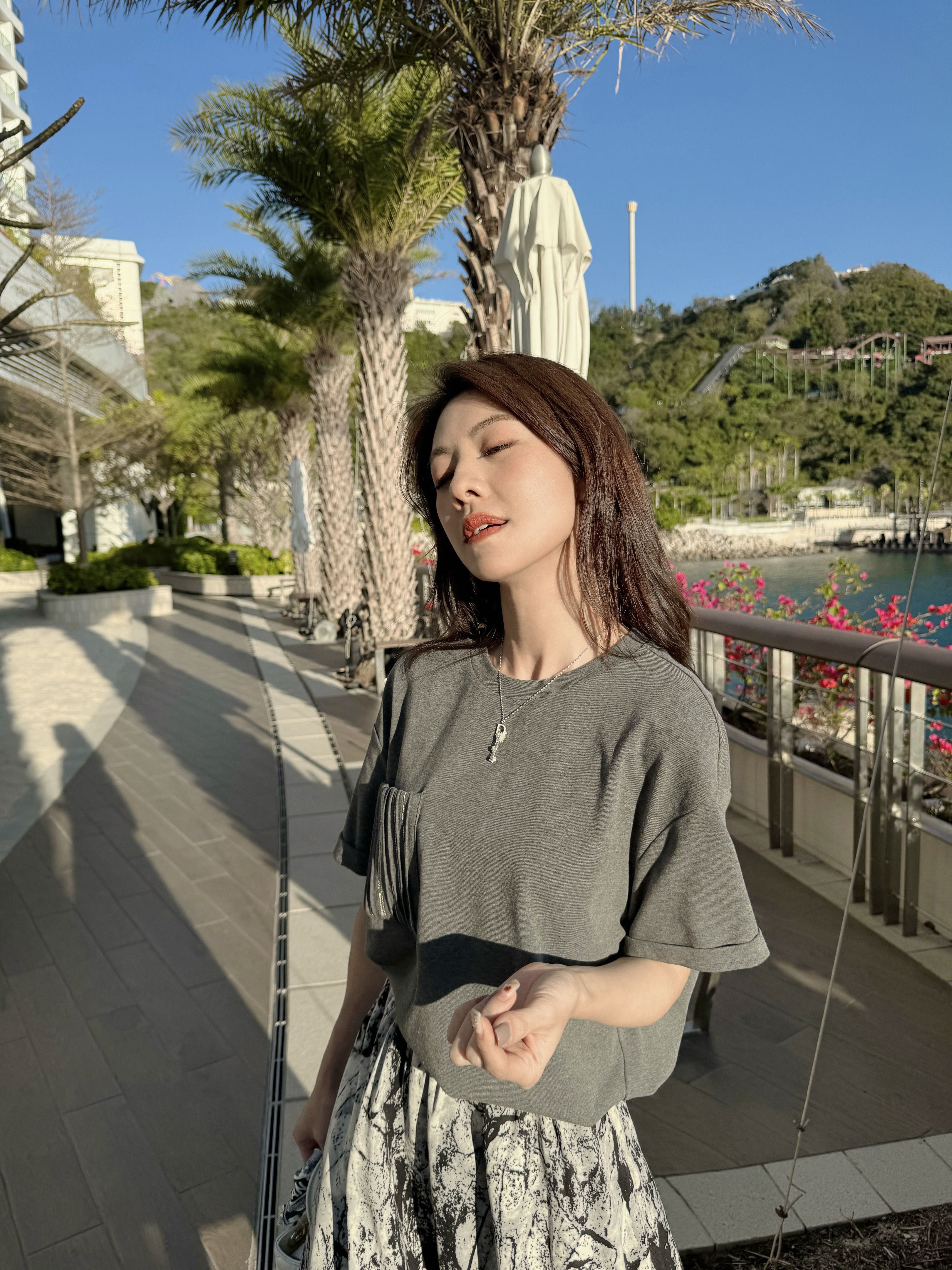 Chain Pocket Loose-Fit Tee_TP244L06