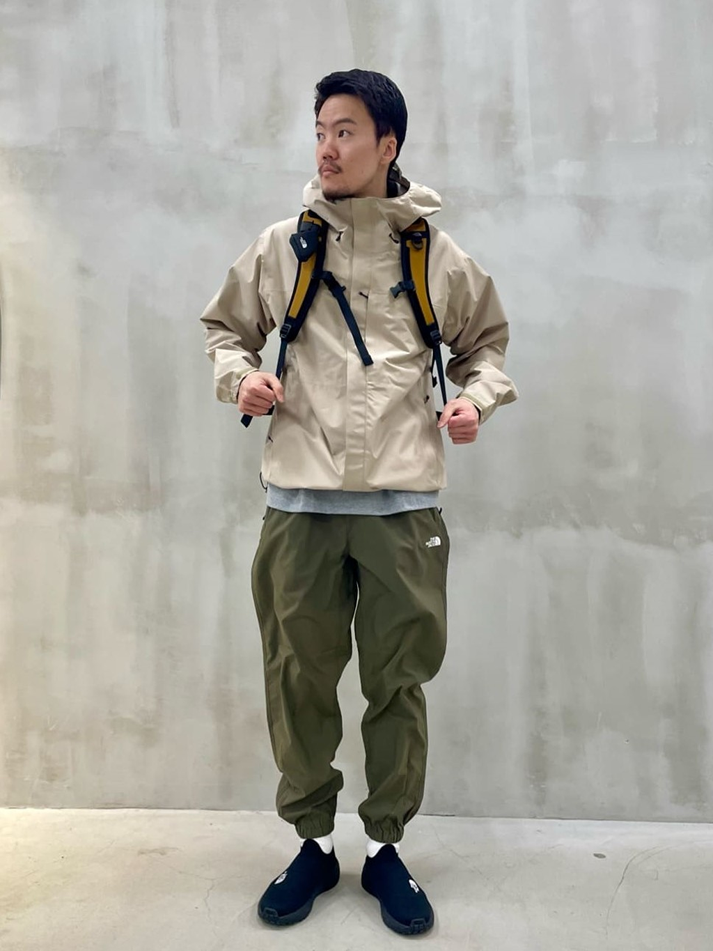 日本 TNF 縮口百搭長褲