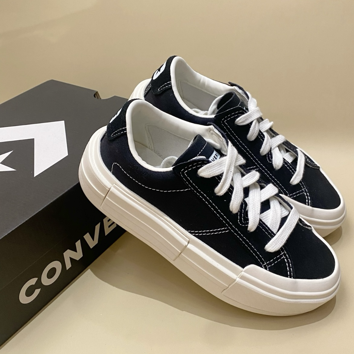 Converse All Star Chuck Taylor Cruise Low Black White 黑白色 厚底增高 UU鞋 帆布鞋