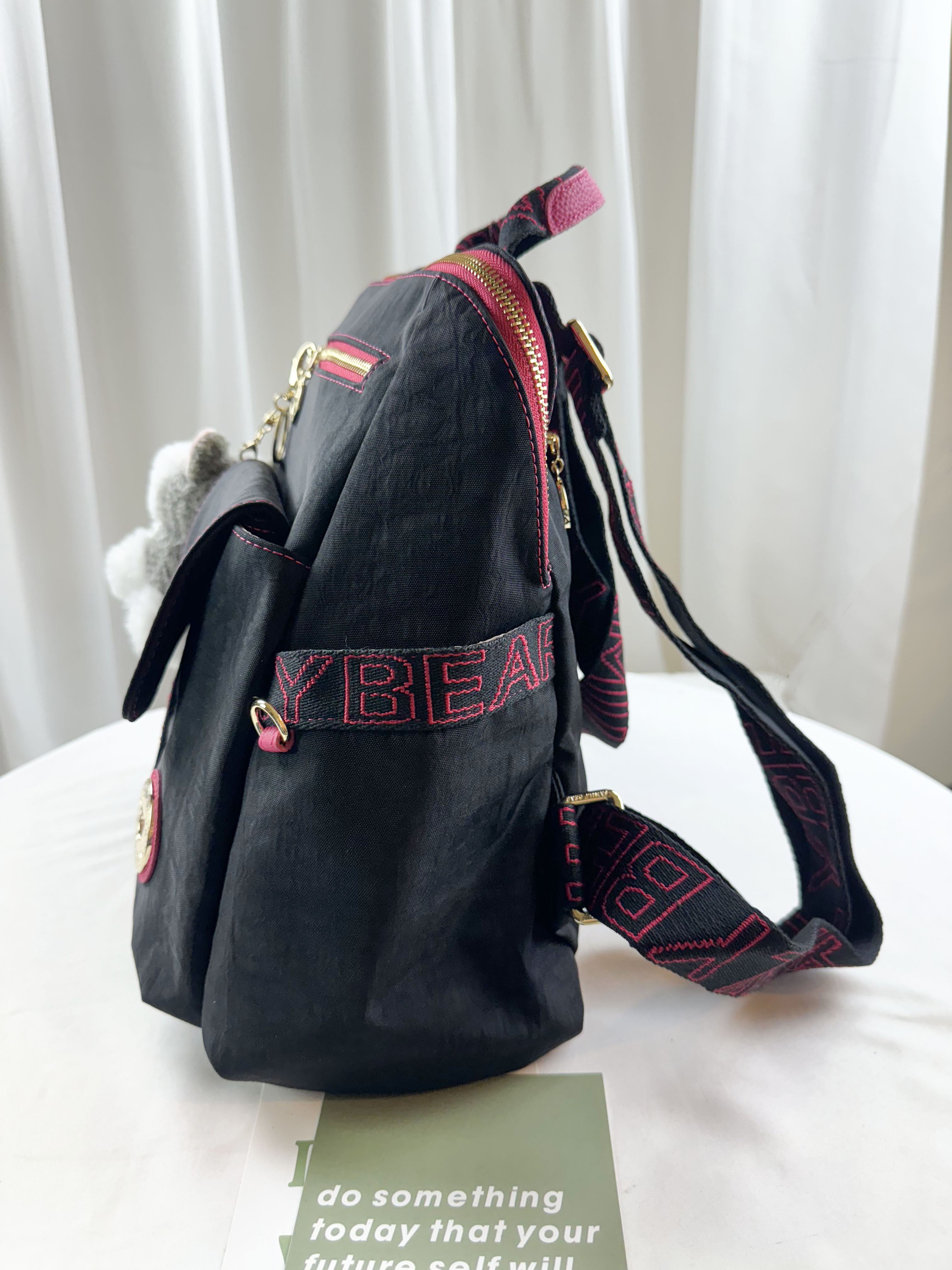 FamilyBear 黑桃織帶防潑水後背包  附兔兔吊飾 #2854