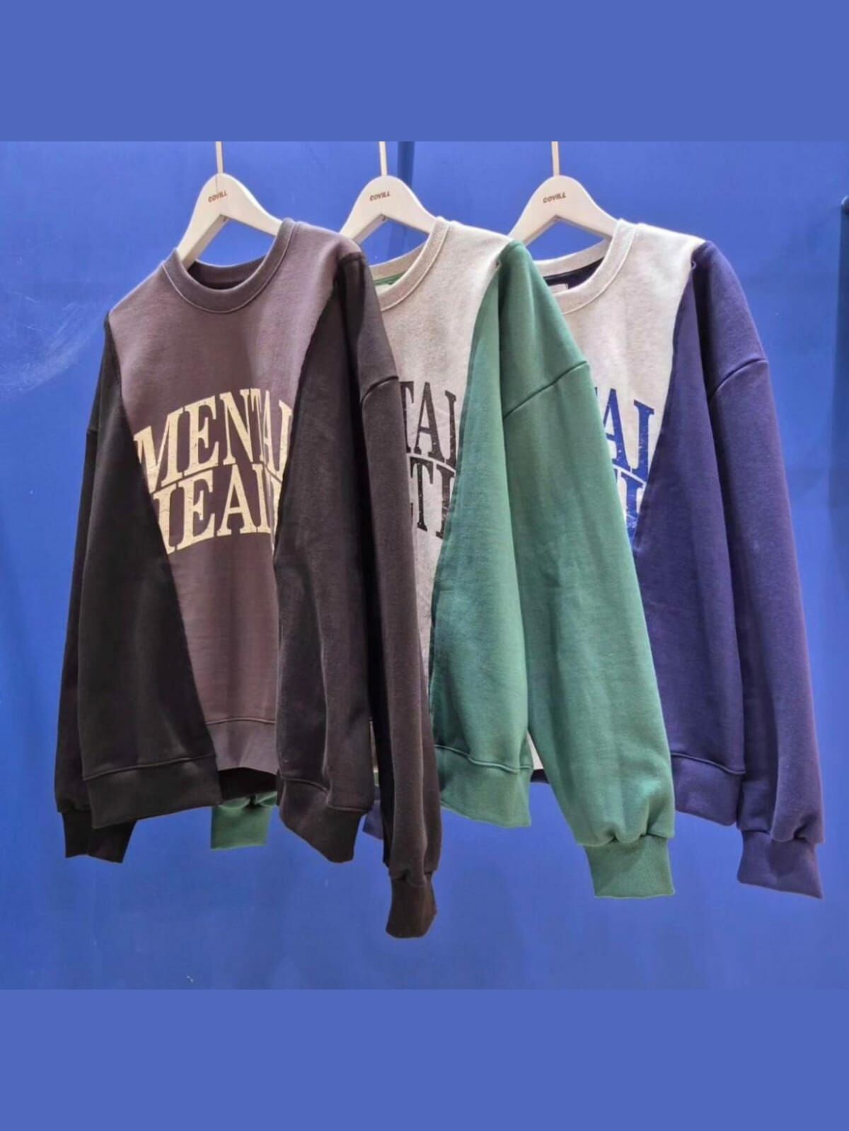 拼色英文字衛衣 COVILL-083T