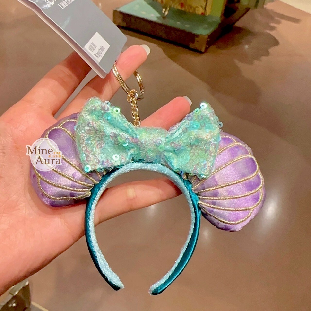 (現貨) 米奇 Mickey 立體造型 貝殼 亮片蝴蝶結 絨毛 髮圈 造型 鑰匙圈 吊飾 小美人魚 The Little Mermaid -上海迪士尼樂園