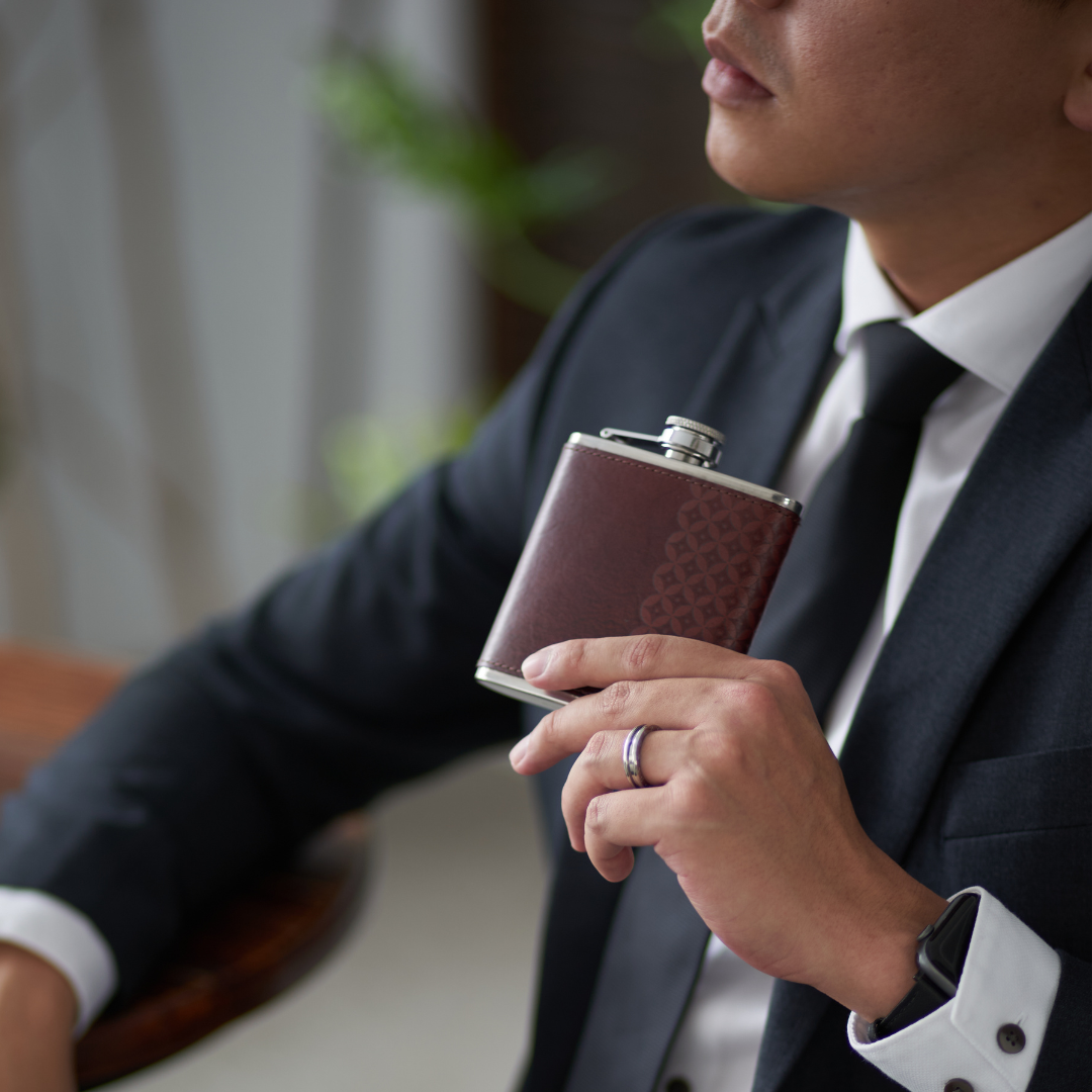 【客製雷雕】6OZ 不鏽鋼烈酒酒壺（附漏斗）- 熱戀