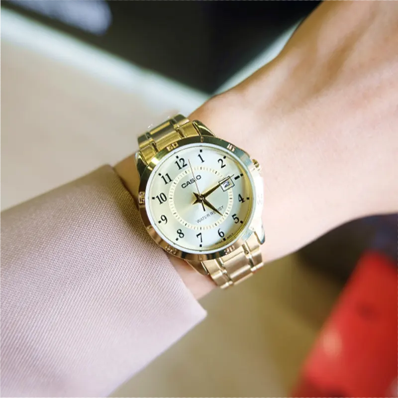 萬年鐘錶 - CASIO  卡西歐 復古金色經典女錶 LTP-V004G-9B  錶徑30.2MM