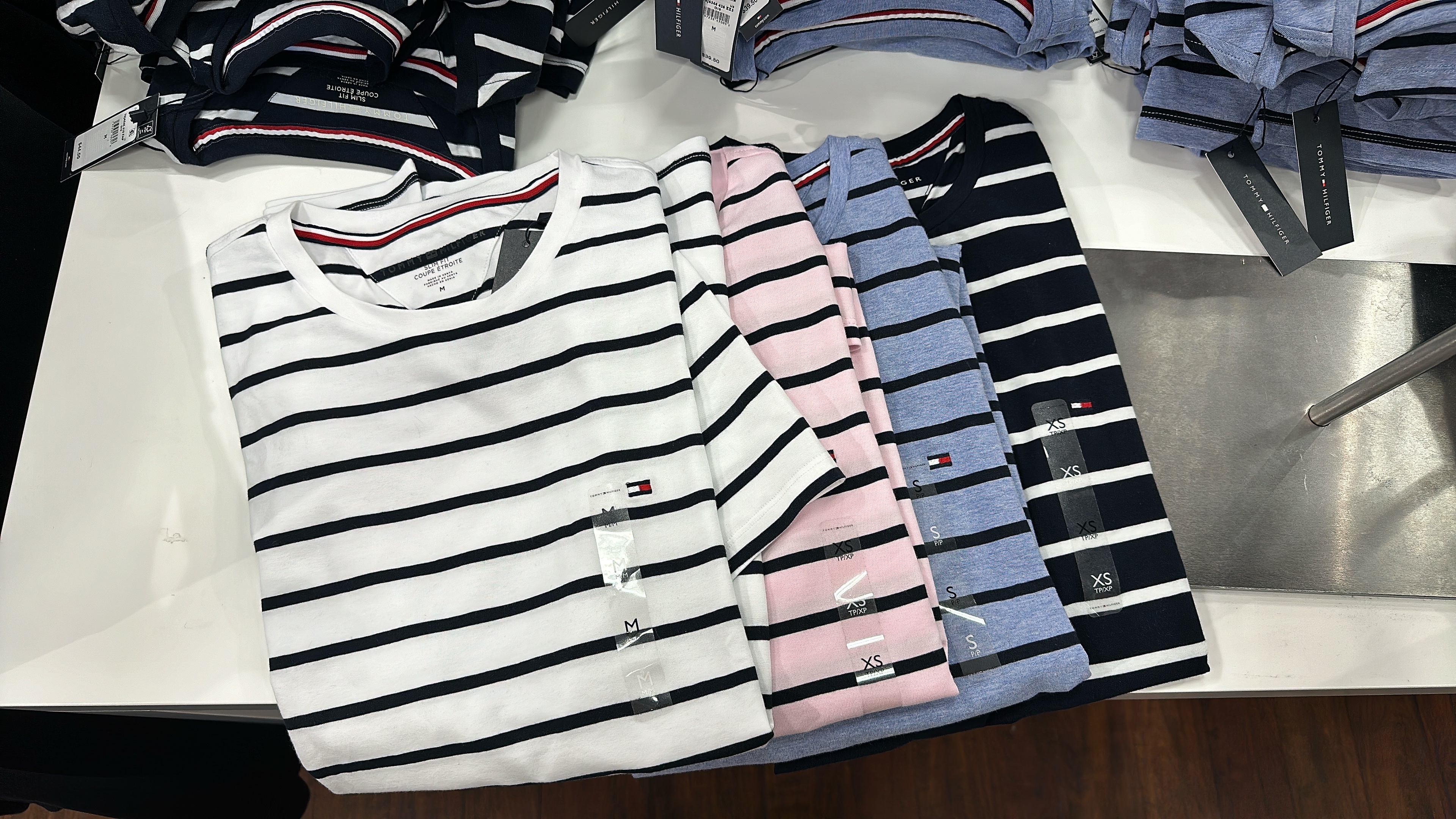 Tommy Hilfiger Men tee 圓領 crewneck small logo tee