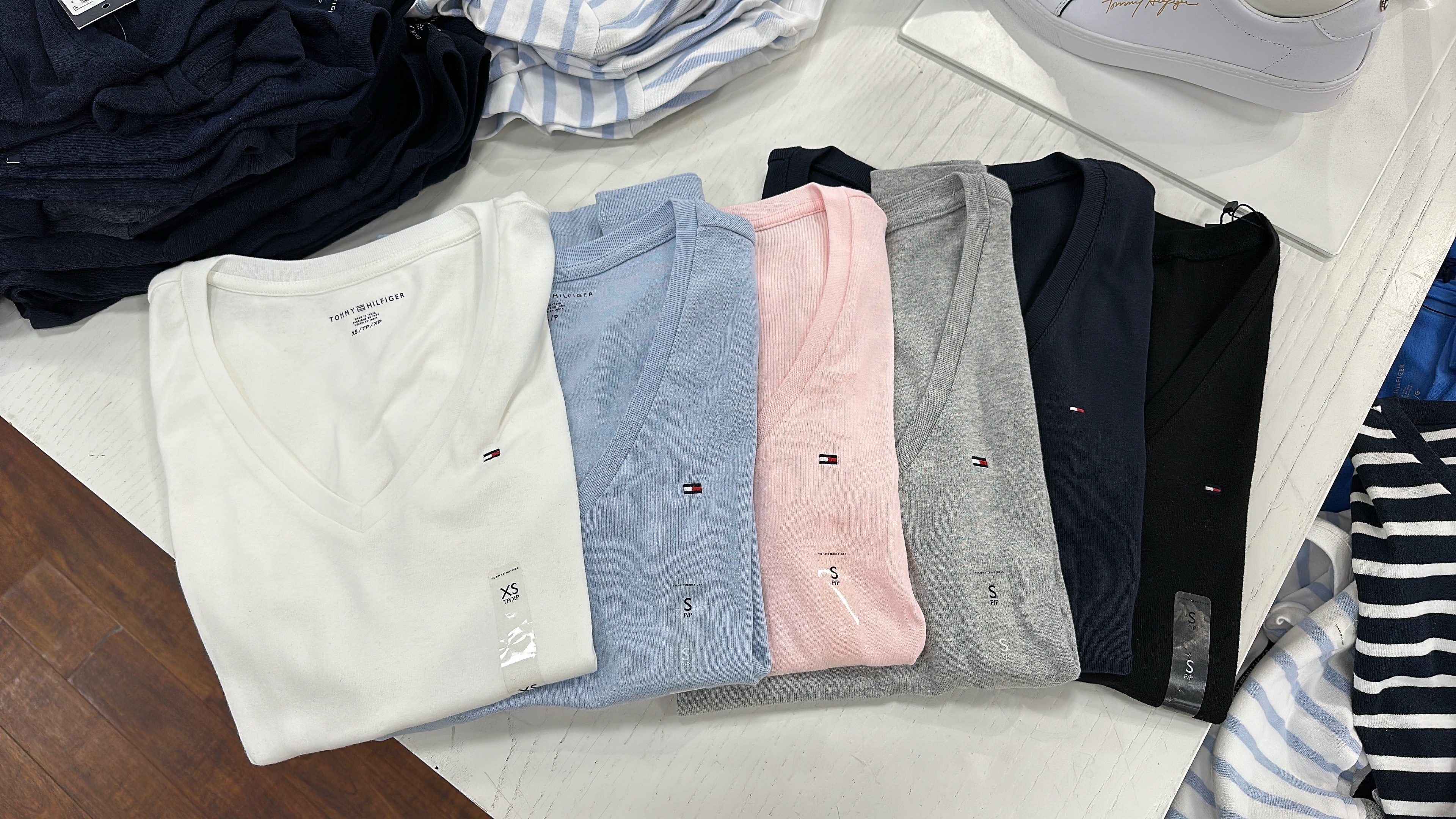 Tommy Hilfiger women V neck small logo tee