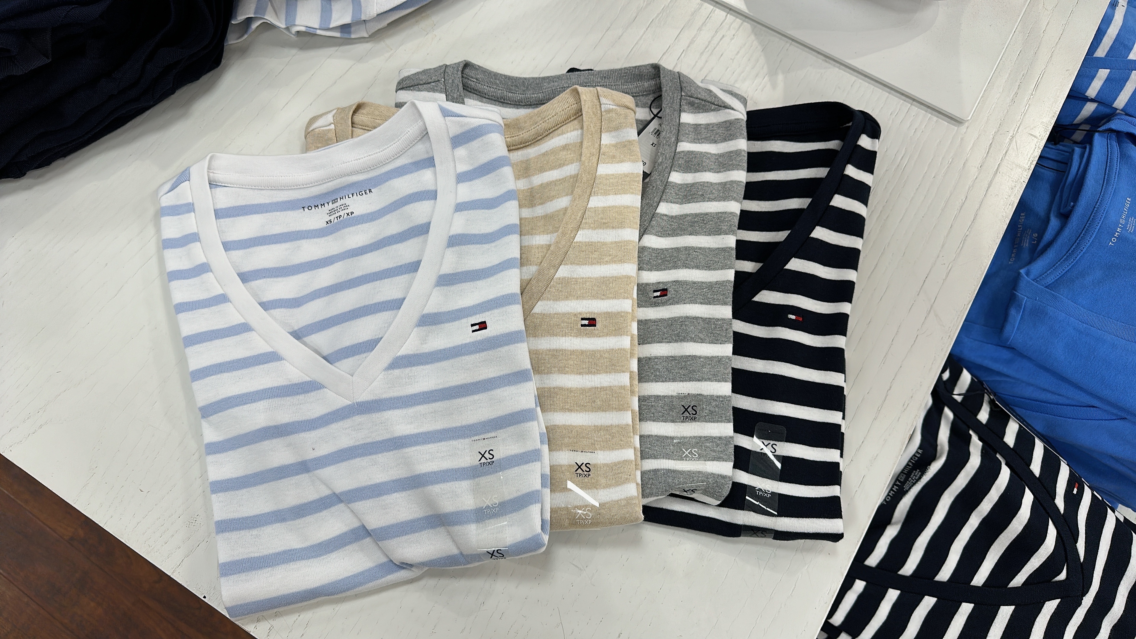 Tommy Hilfiger women V neck small logo tee