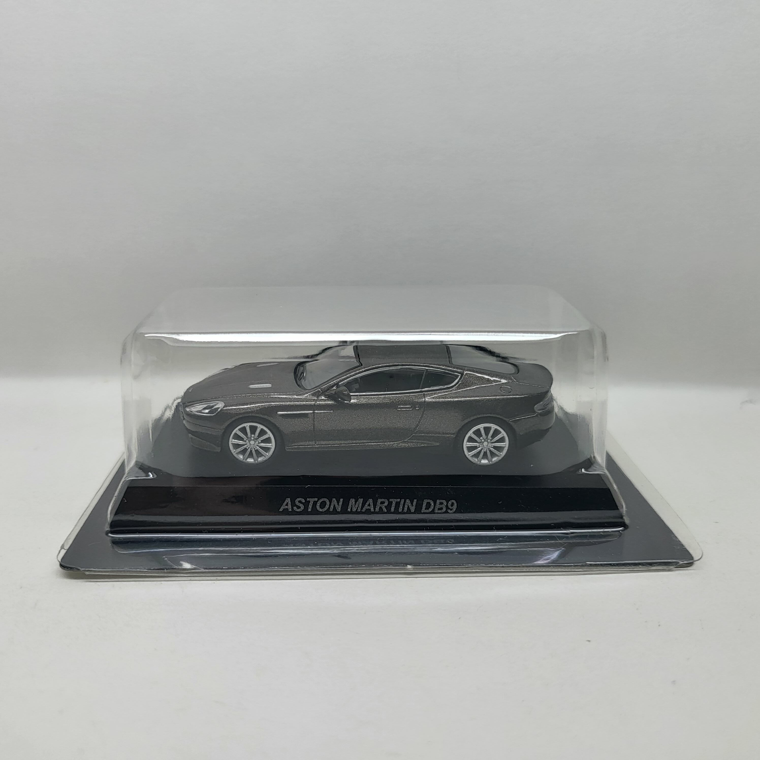 Kyosho 1:64 Aston Martin DB9 Grey