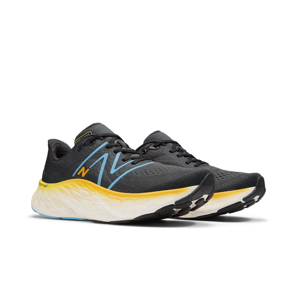 New Balance Fresh Foam X MORE v4 黒 Women's New Balance Fresh Foam X More V4 | Marathon Sports