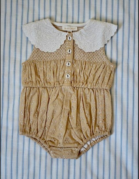 BONJOUR DIARY 刺繡領包屁衣 BABY ROMPER Ecru organic voile collar