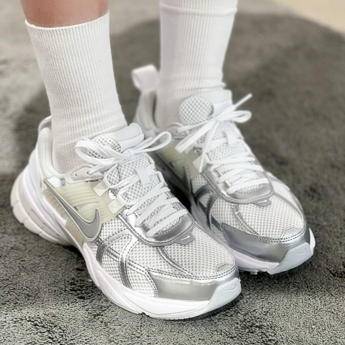 Nike V2K Run Metallic Silver White 透明白銀復古老爹鞋FD0736-104