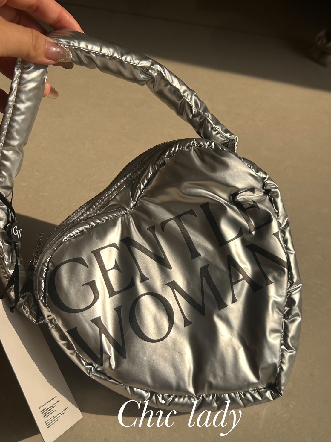 泰國連線帶回現貨釋出Gentle woman銀色愛心包