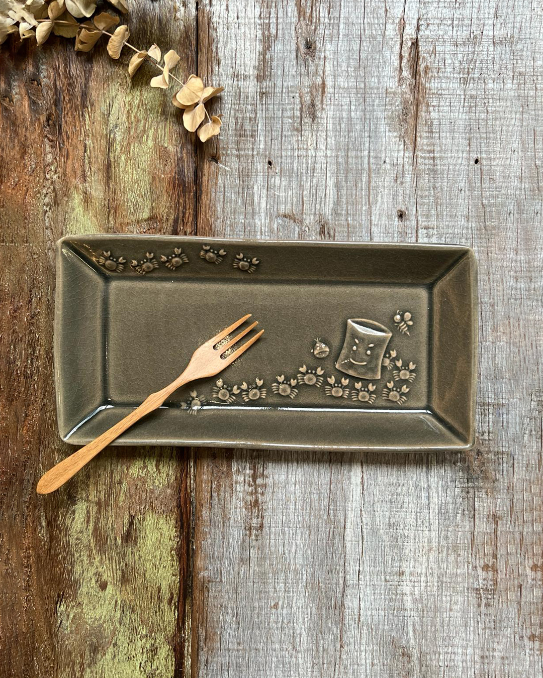 Mashiko ware kinari 24cm Crab War Rectangle Plate Green smoke｜Wakasama