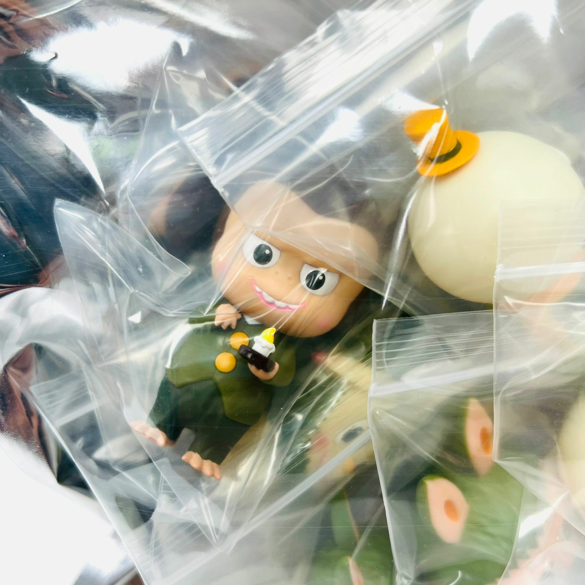 SUPERGROUP OF THE MONSTERS (MINI FIGURES) by How2Work