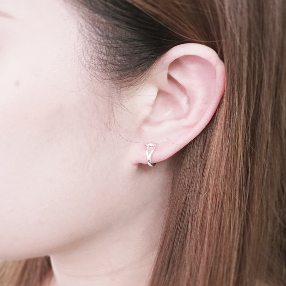 河岸的微風 流線造型 易扣式 925純銀耳環 女生 男生 中性耳環