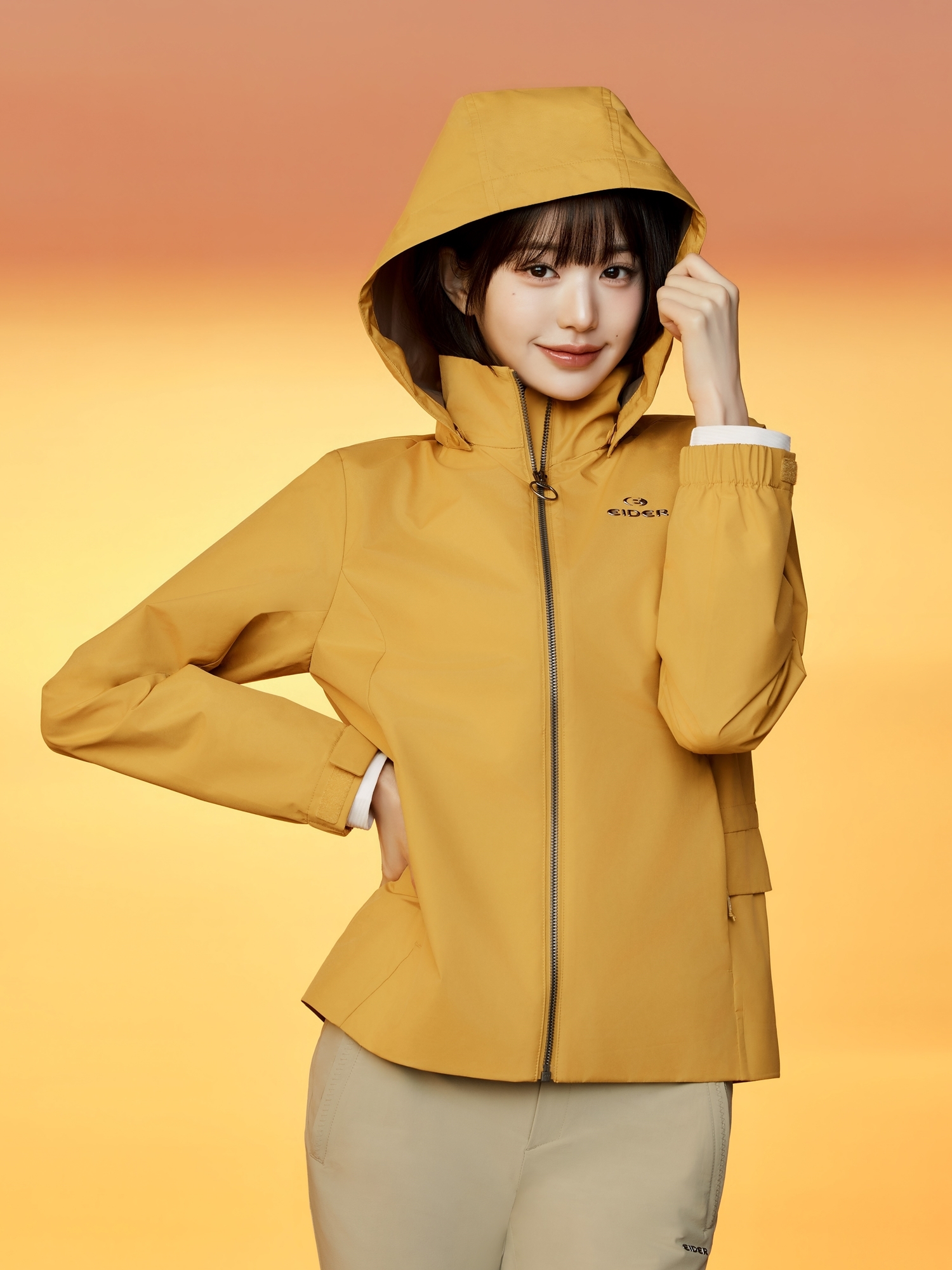 【EIDER】女GTX WINDSTOPPER 防風防潑水可拆帽外套 / 24EDWP24101-[卡其綠、香草白]