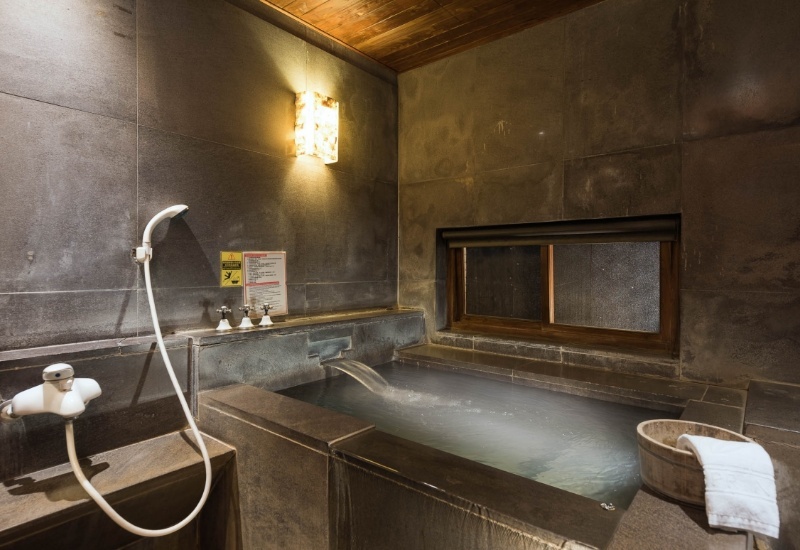 春天酒店 室內湯屋
