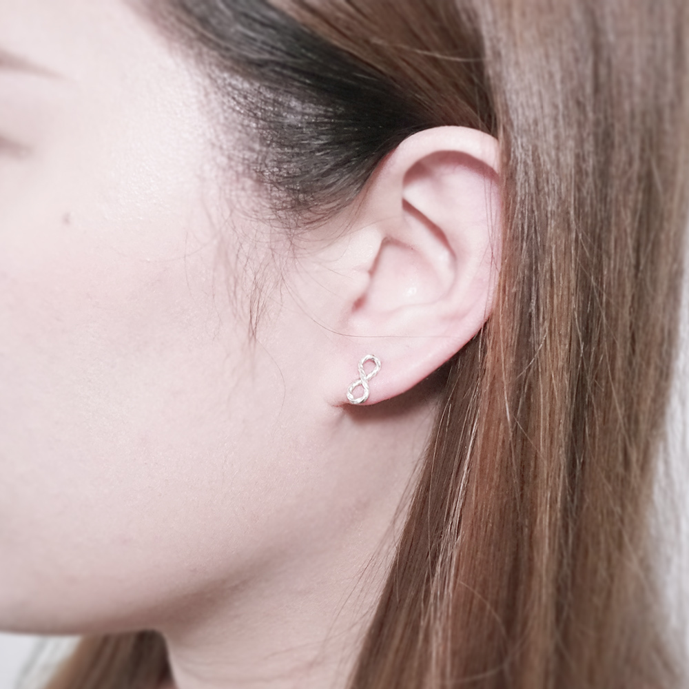 扭結無限 直款 925純銀耳環 耳針