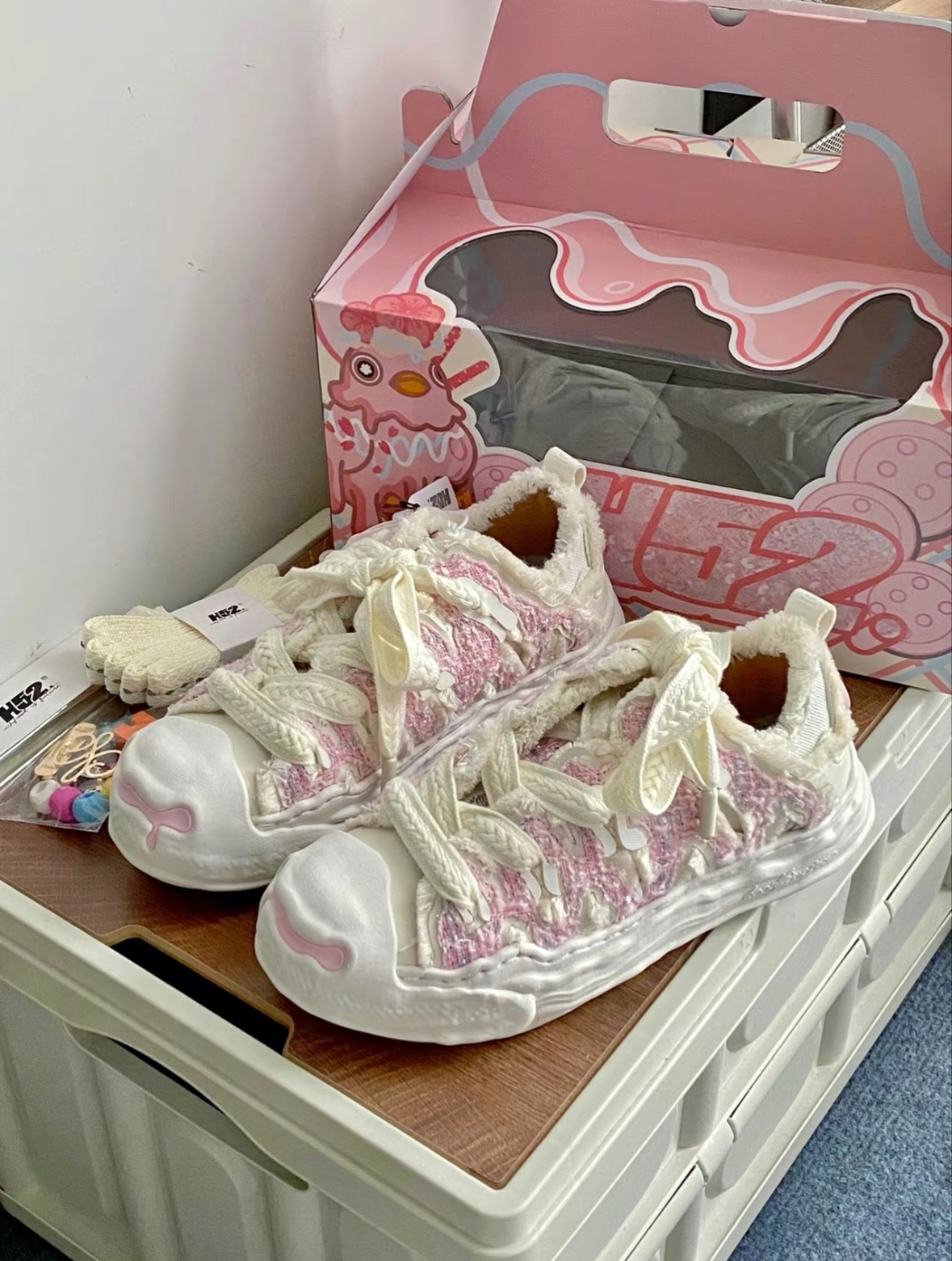 H52 開口笑奶油溶解鞋 奶油粉 融化 解構 粗鞋帶 蛋糕鞋盒/預購