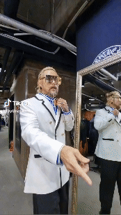 黑色線條配色雙排扣西裝外套