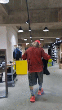 破洞塗色圓領針織衫上衣