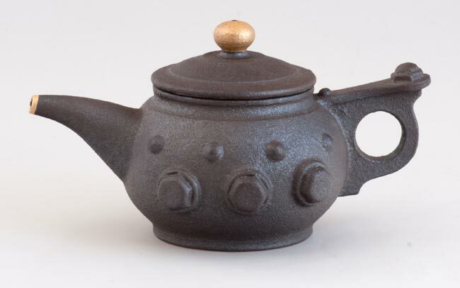 鹿港窯禮品館│陶瓷 手作 茶壺 鐵鏽螺絲紋 手拉坏壺