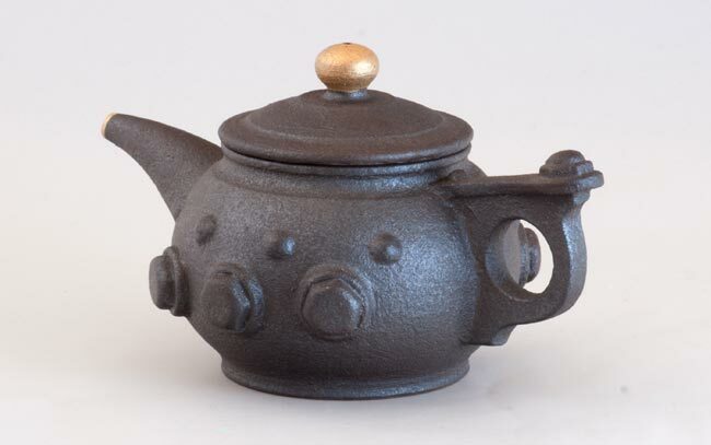 鹿港窯禮品館│陶瓷 手作 茶壺 鐵鏽螺絲紋 手拉坏壺